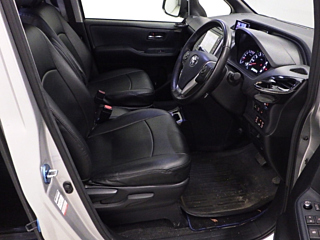 TOYOTA VOXY 2014