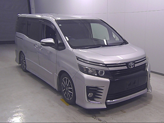TOYOTA VOXY 2014
