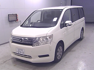 HONDA STEP WAGON 2011