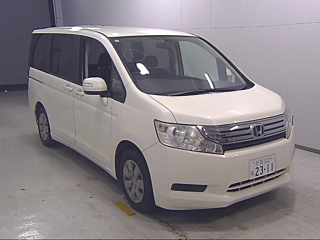 HONDA STEP WAGON 2011