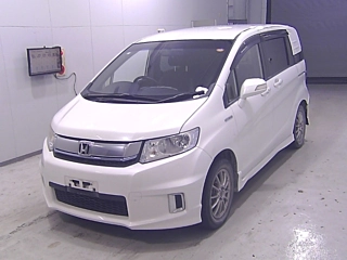 HONDA FREED 2015