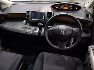 HONDA FREED 2009