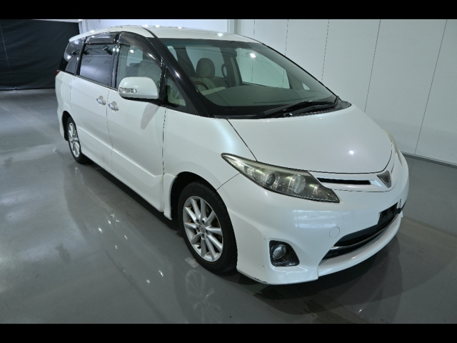 TOYOTA ESTIMA 2010