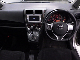 TOYOTA RACTIS 2012