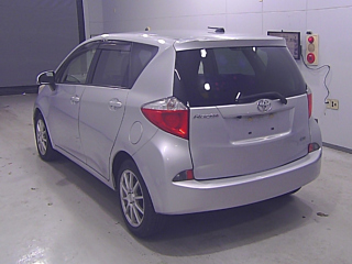TOYOTA RACTIS 2012