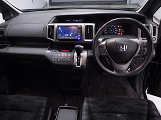 HONDA STEP WAGON 2012