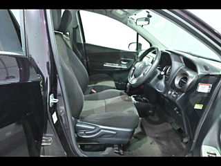 TOYOTA VITZ 2015