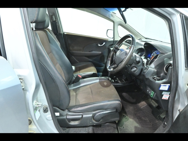 HONDA FIT SHUTTLE 2012