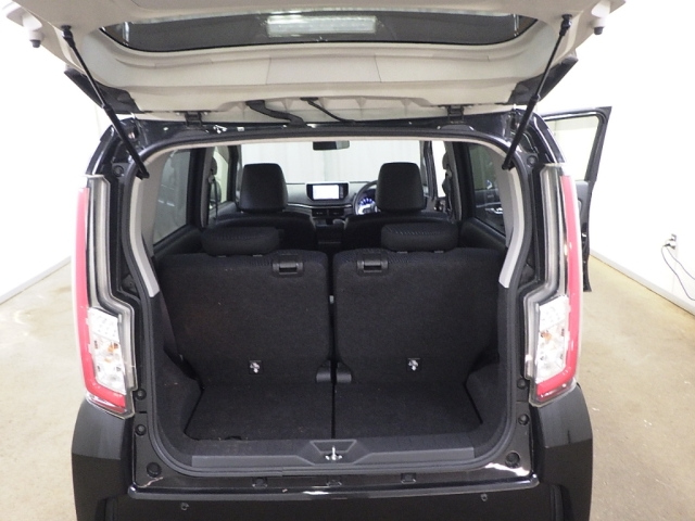 DAIHATSU MOVE 2014