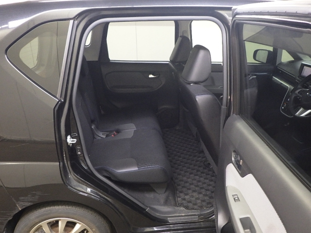 DAIHATSU MOVE 2014