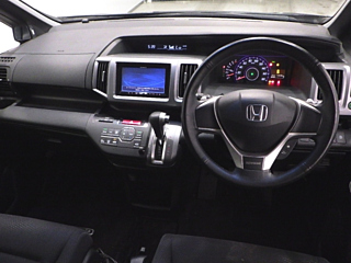 HONDA STEP WAGON 2012