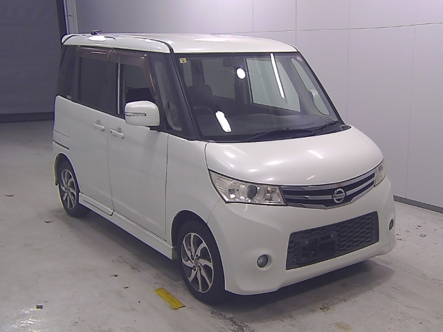 NISSAN ROOX 2010