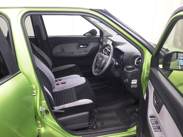 DAIHATSU CAST 2015