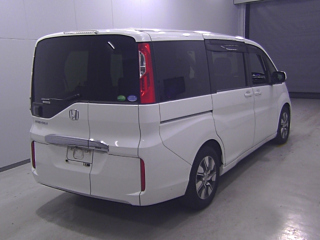 HONDA STEP WAGON 2016
