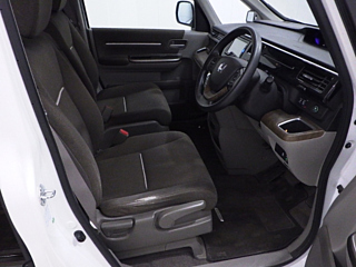 HONDA STEP WAGON 2016