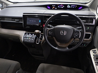 HONDA STEP WAGON 2016