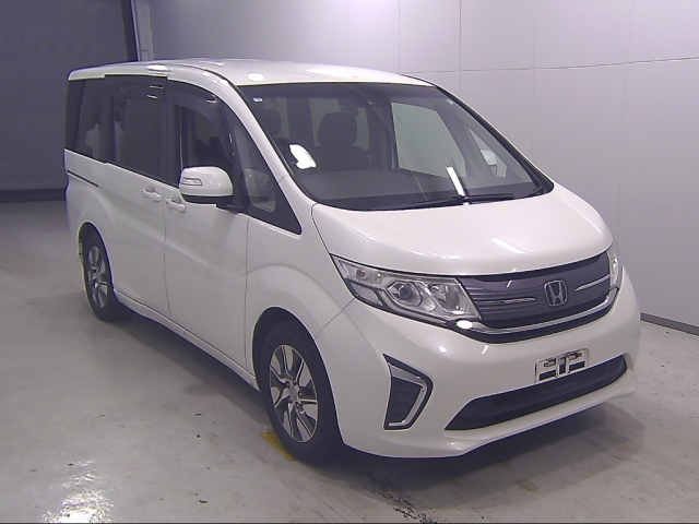 HONDA STEP WAGON 2016