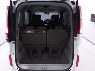 HONDA STEP WAGON 2016