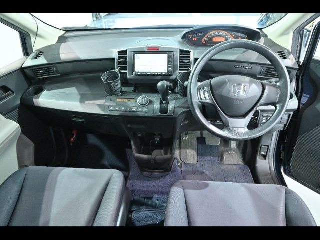 HONDA FREED 2008