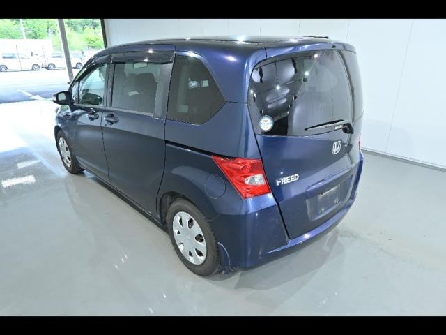 HONDA FREED 2008