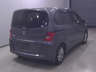 HONDA FREED 2009