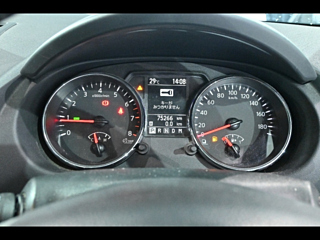 NISSAN DUALIS 2011