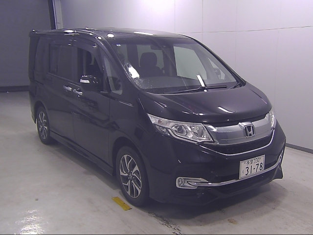 HONDA STEP WAGON 2017