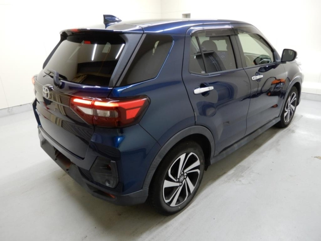 TOYOTA RAIZE 2020