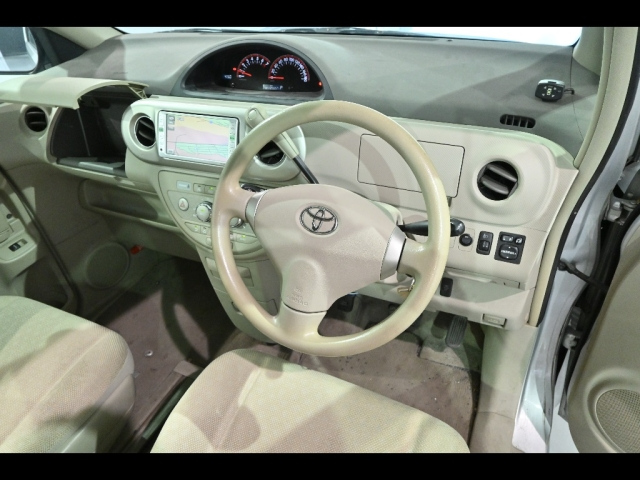 TOYOTA PORTE 2008