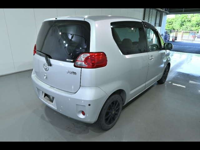 TOYOTA PORTE 2008