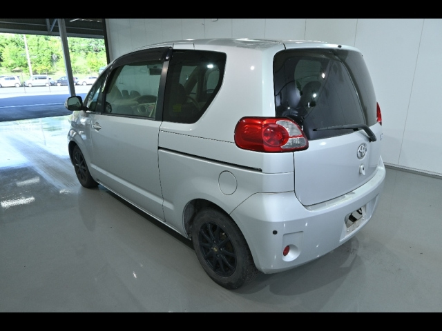 TOYOTA PORTE 2008