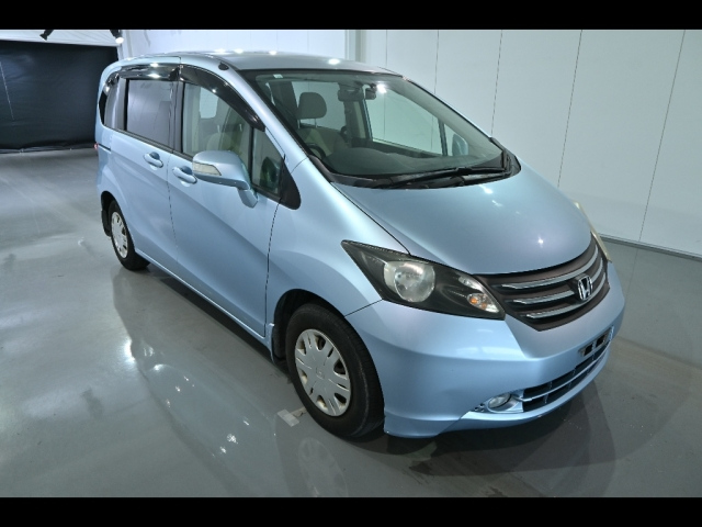 HONDA FREED 2009