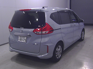 HONDA FREED 2023