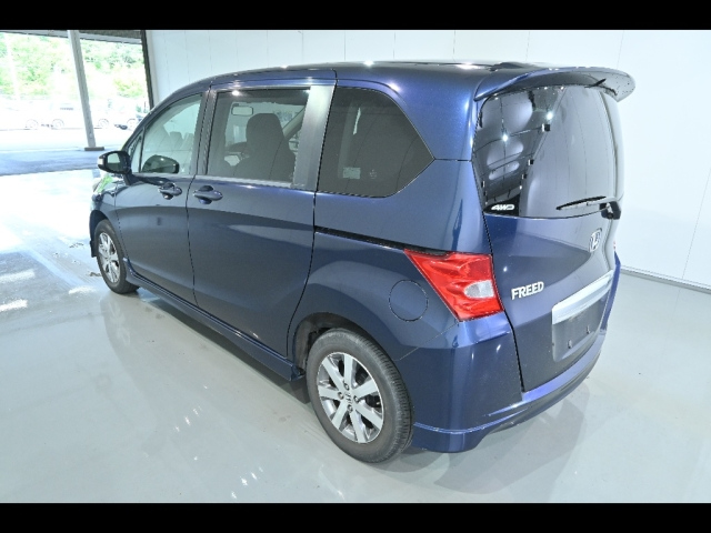 HONDA FREED 2008