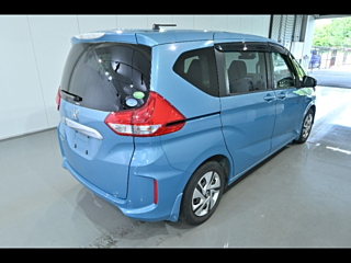 HONDA FREED 2016