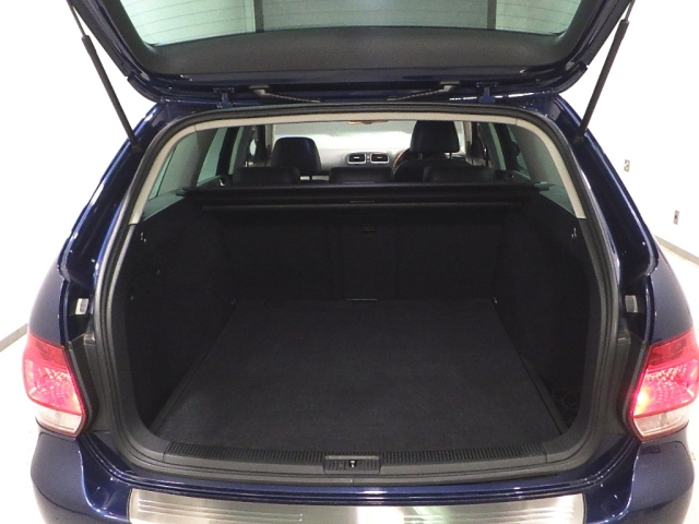 VOLKSWAGEN GOLF VARIANT 2011