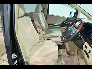 TOYOTA ALPHARD 2010