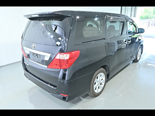 TOYOTA ALPHARD 2010