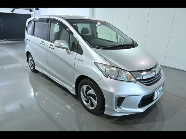 HONDA FREED 2015