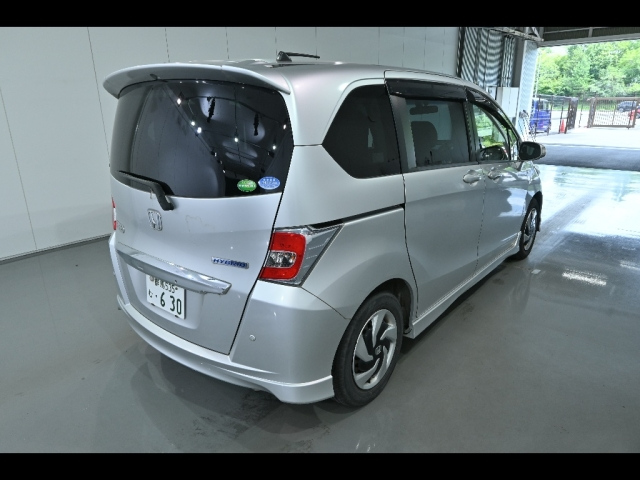 HONDA FREED 2015