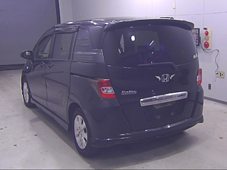 HONDA FREED 2010