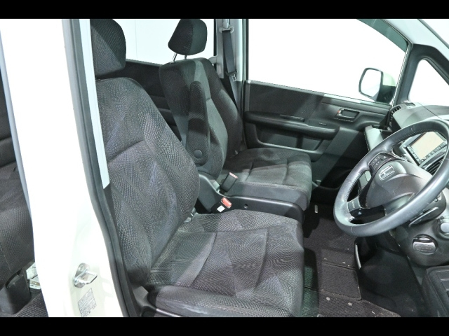 HONDA STEP WAGON 2010