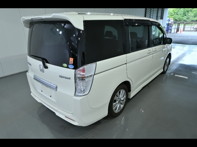 HONDA STEP WAGON 2010