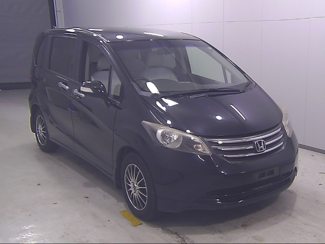 HONDA FREED 2011
