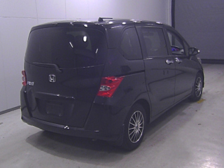 HONDA FREED 2011