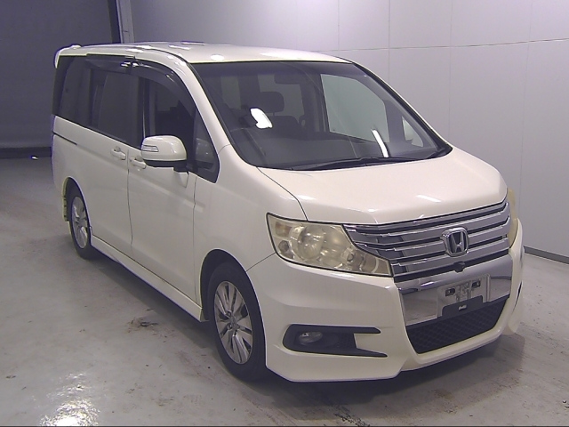 HONDA STEP WAGON 2010