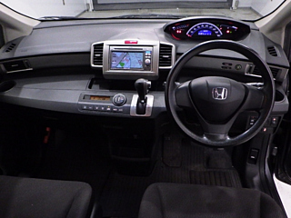 HONDA FREED 2012