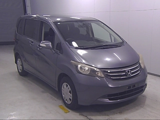 HONDA FREED 2010