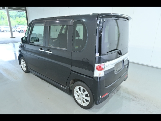 DAIHATSU TANTO 2008