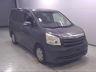 TOYOTA NOAH 2008